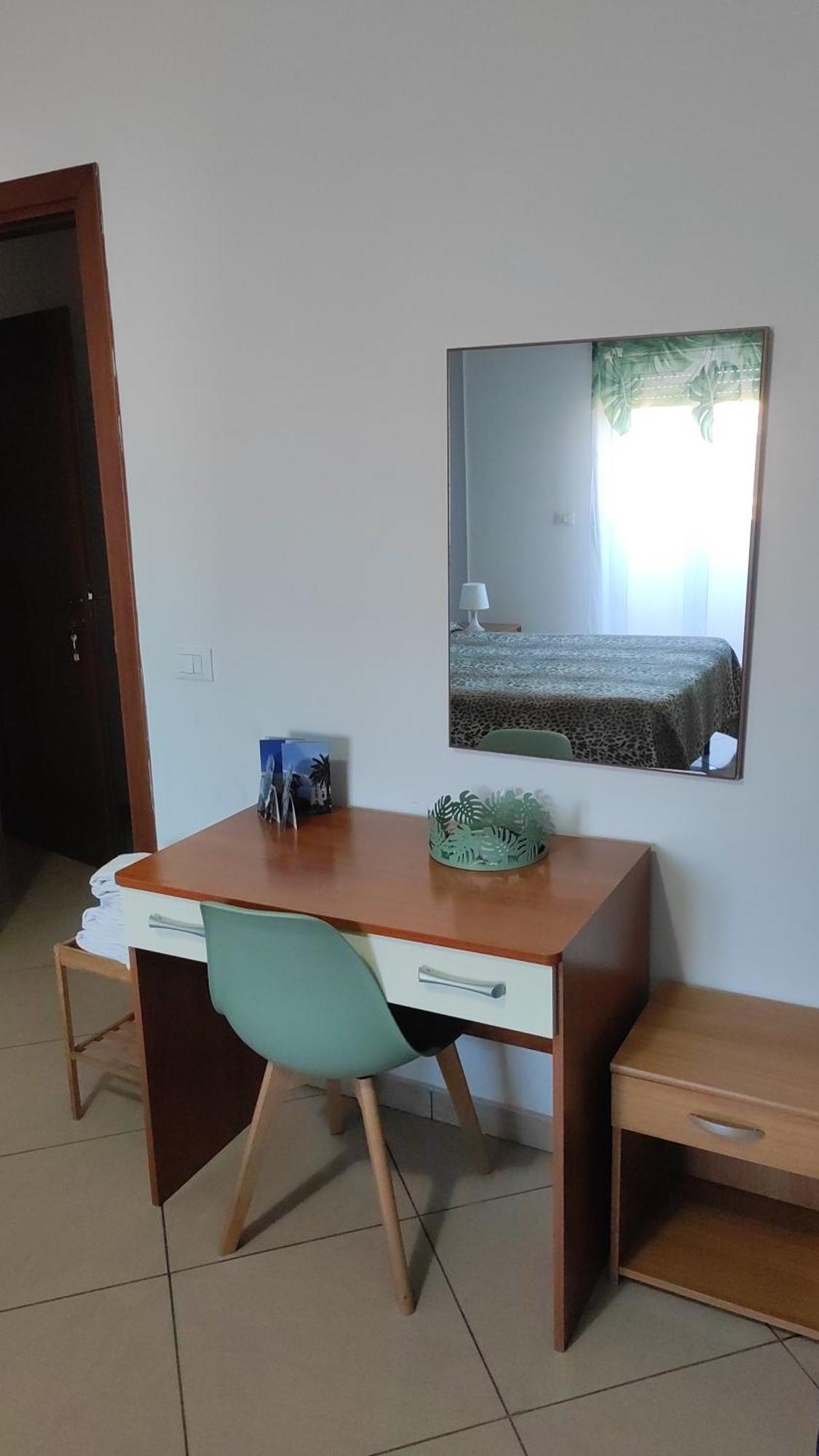 Bed And Breakfast Oasi Ρέτζιο ντι Καλάμπρια Δωμάτιο φωτογραφία